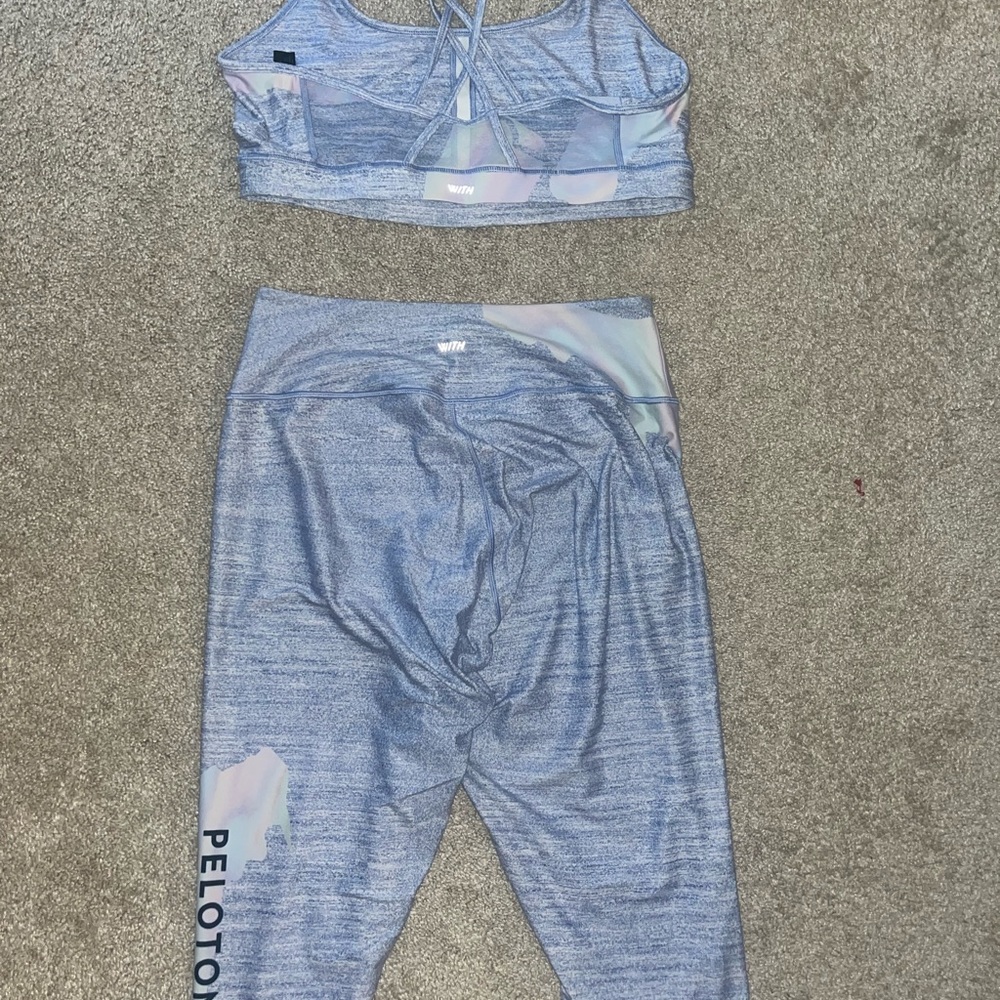 Peloton set - Picture 2 of 3